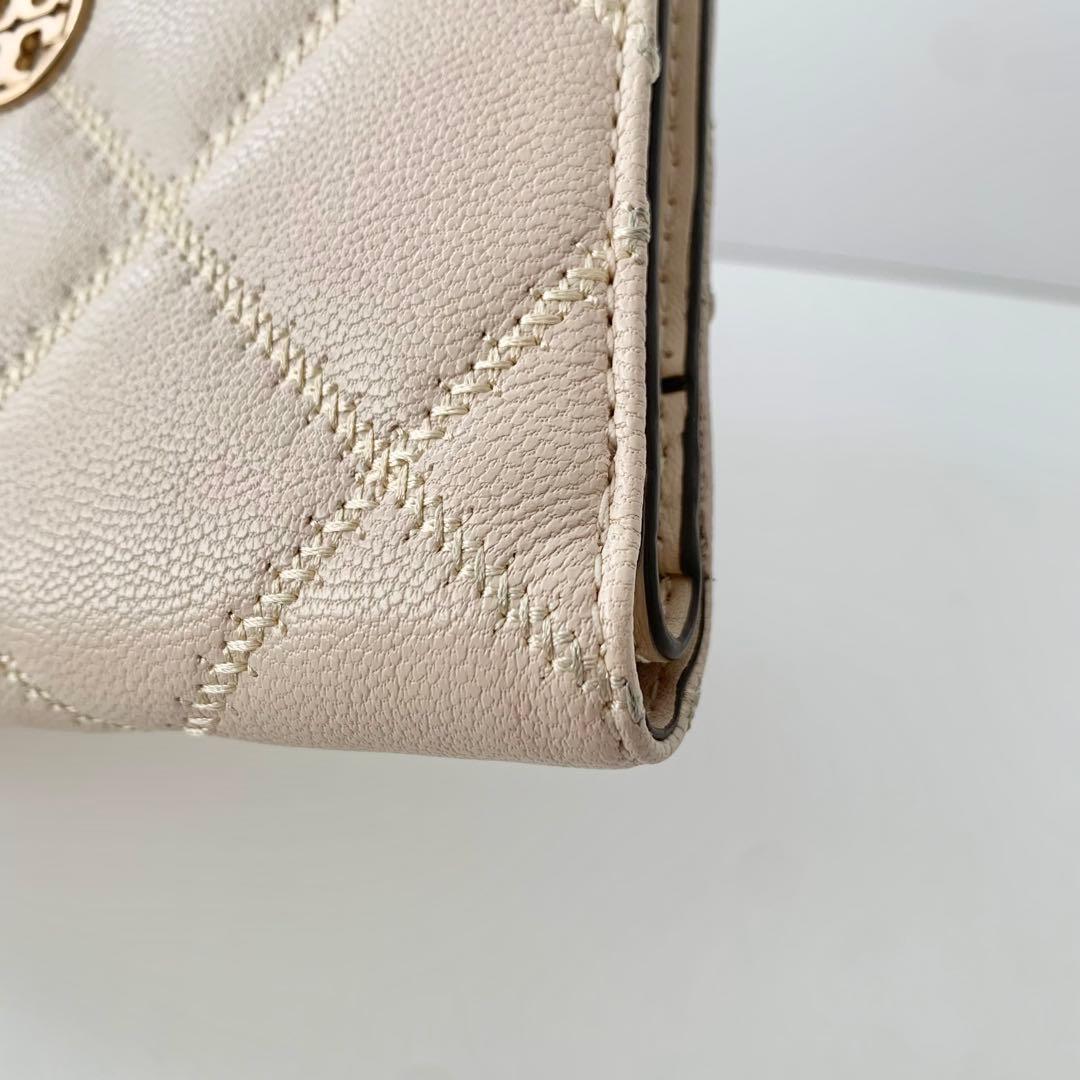 【TORY BURCH】トリーバーチ　二つ折り財布　ダイヤモンドキルト　ホワイト