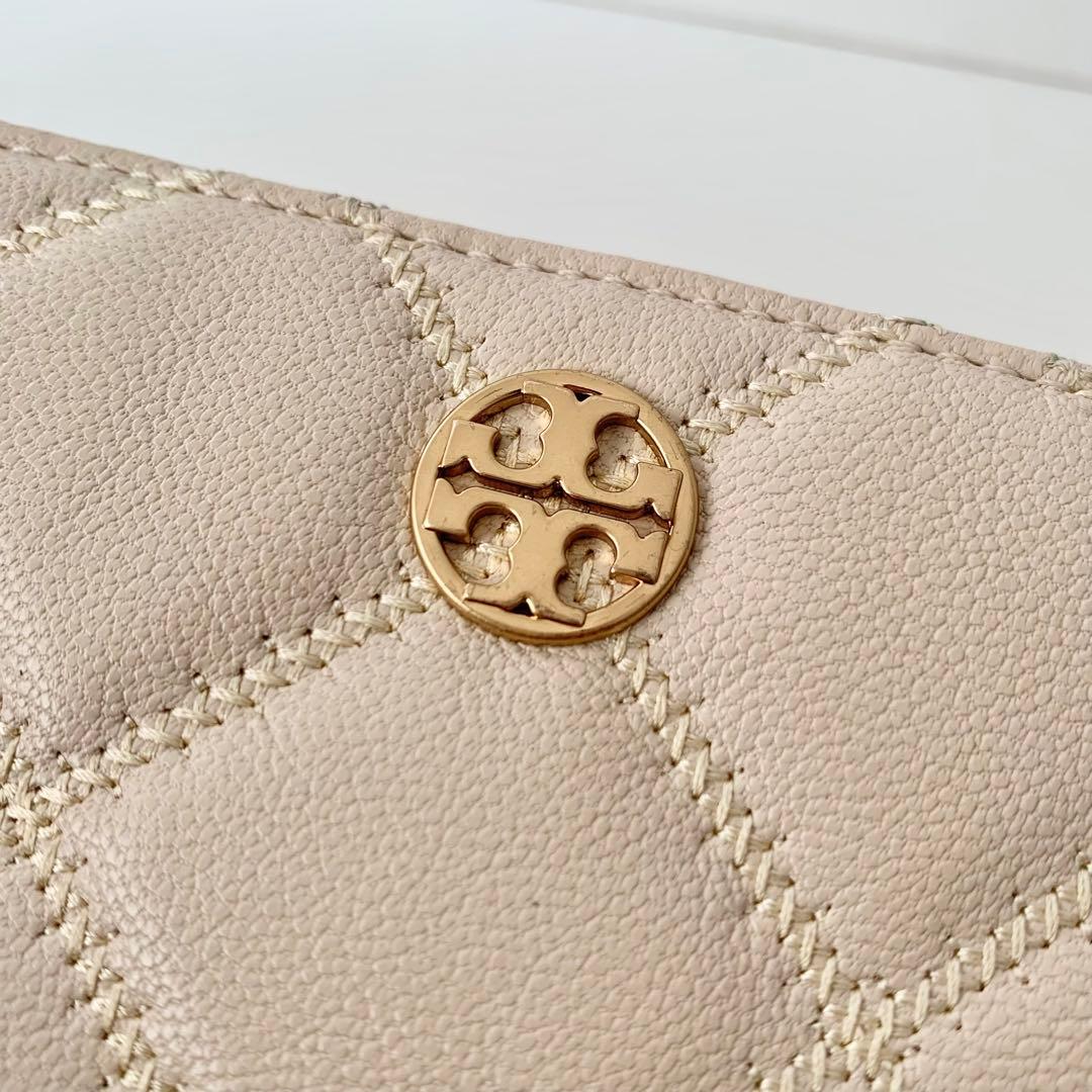 【TORY BURCH】トリーバーチ　二つ折り財布　ダイヤモンドキルト　ホワイト