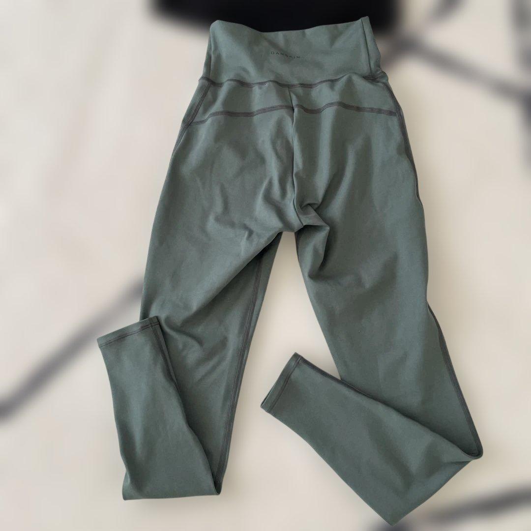 ダンスキン DANSKIN ブラトップス＆レギンスセット【美品】