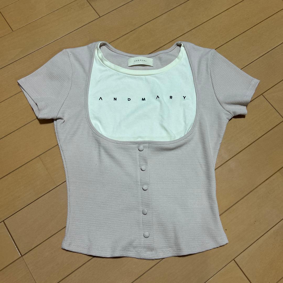 andmary Mary logo tops Beige アンドマリー
