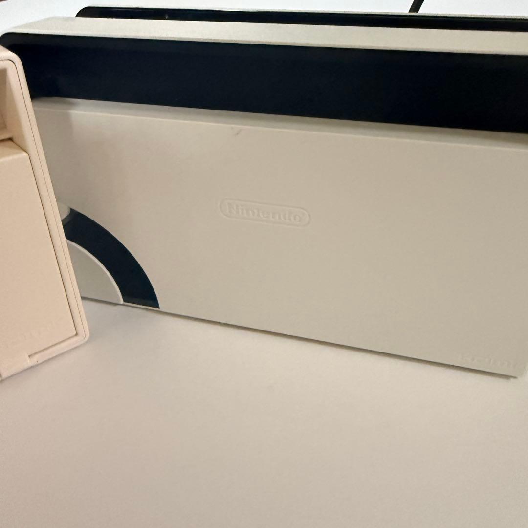 「Nintendo Switch あつまれ どうぶつの森セット」純正ドック2個付