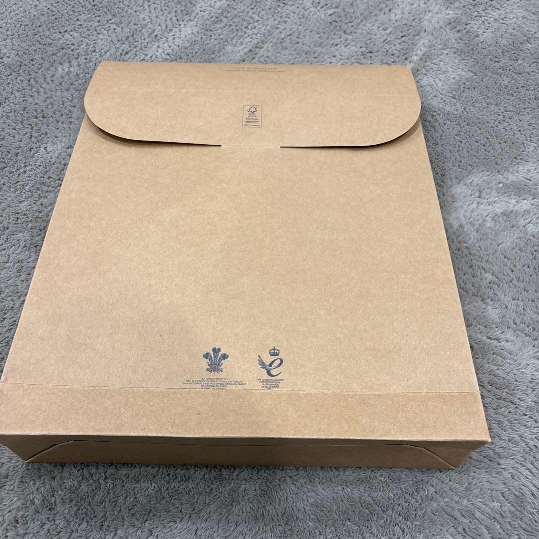 ジョンストンズ　カシミアストール 薄手 大判 新品タグ付き ギフト プレゼント