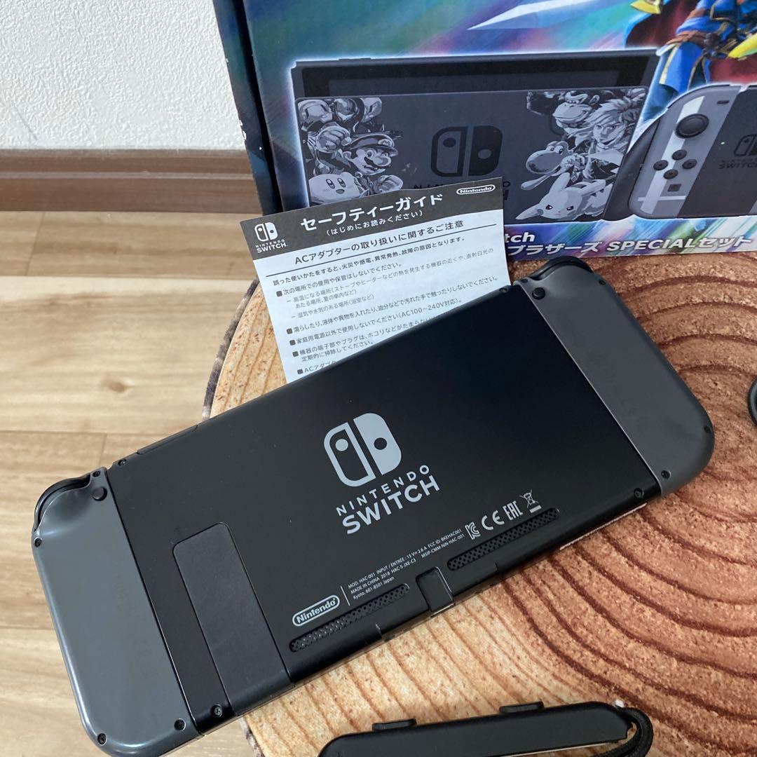 Nintendo Switch ニンテンドースイッチ本体　スマブラモデル
