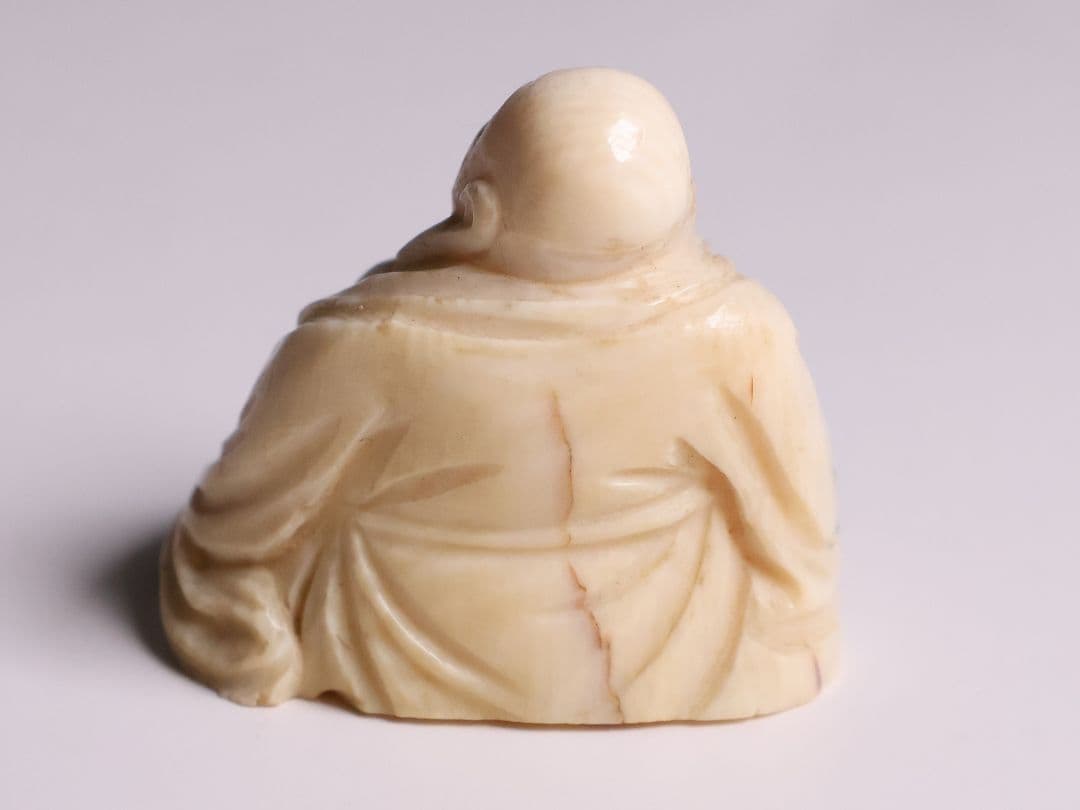 時代 布袋様 置物 高3.1cm 17g 天然素材 牙 七福神 彫刻【CM275