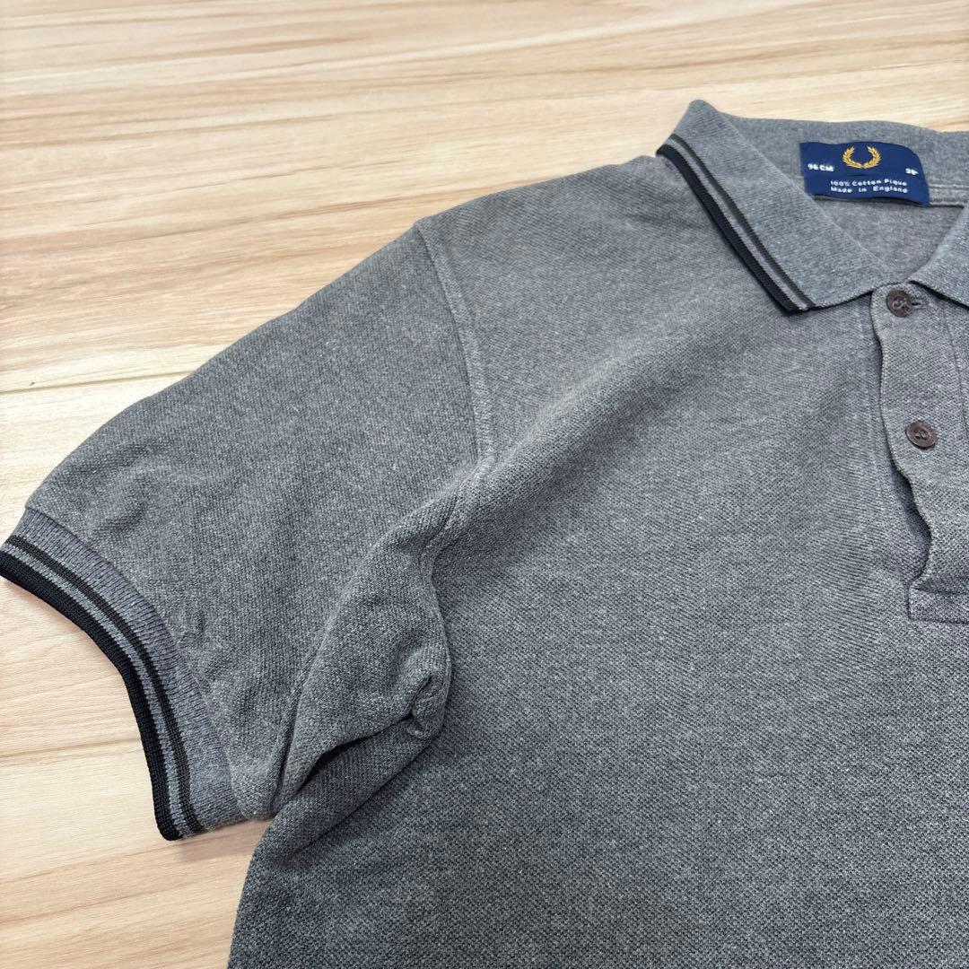 ▪️FRED PERRY メイドインイングランド　グレー　ポロシャツ　ライン　半袖