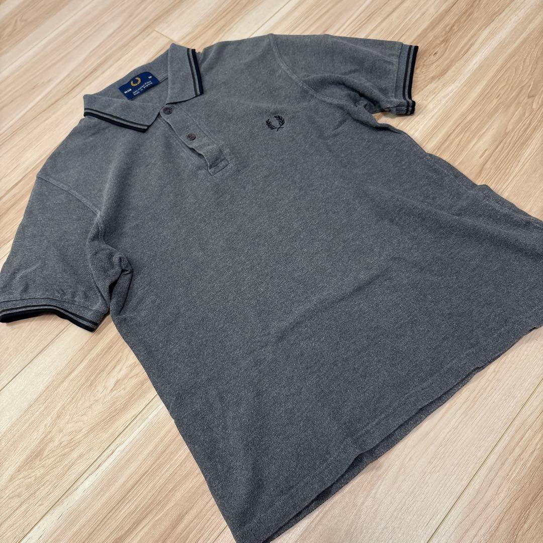 ▪️FRED PERRY メイドインイングランド　グレー　ポロシャツ　ライン　半袖