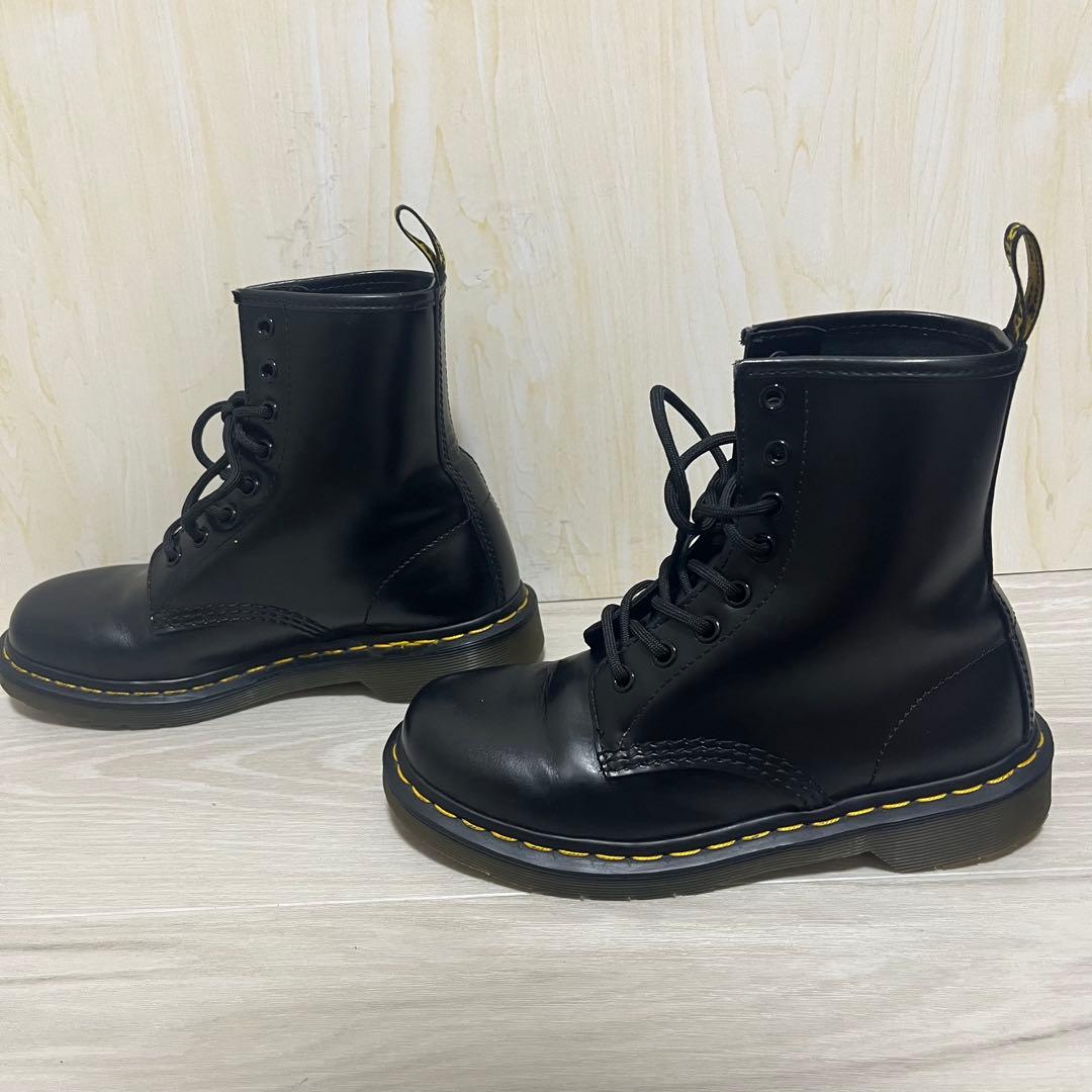 美品　23cm ドクターマーチン 8ホール ブーツ Dr.Martens 黒