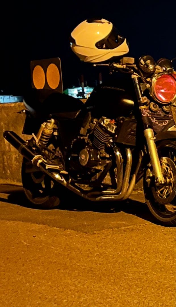MAVERICKカーボンマフラー