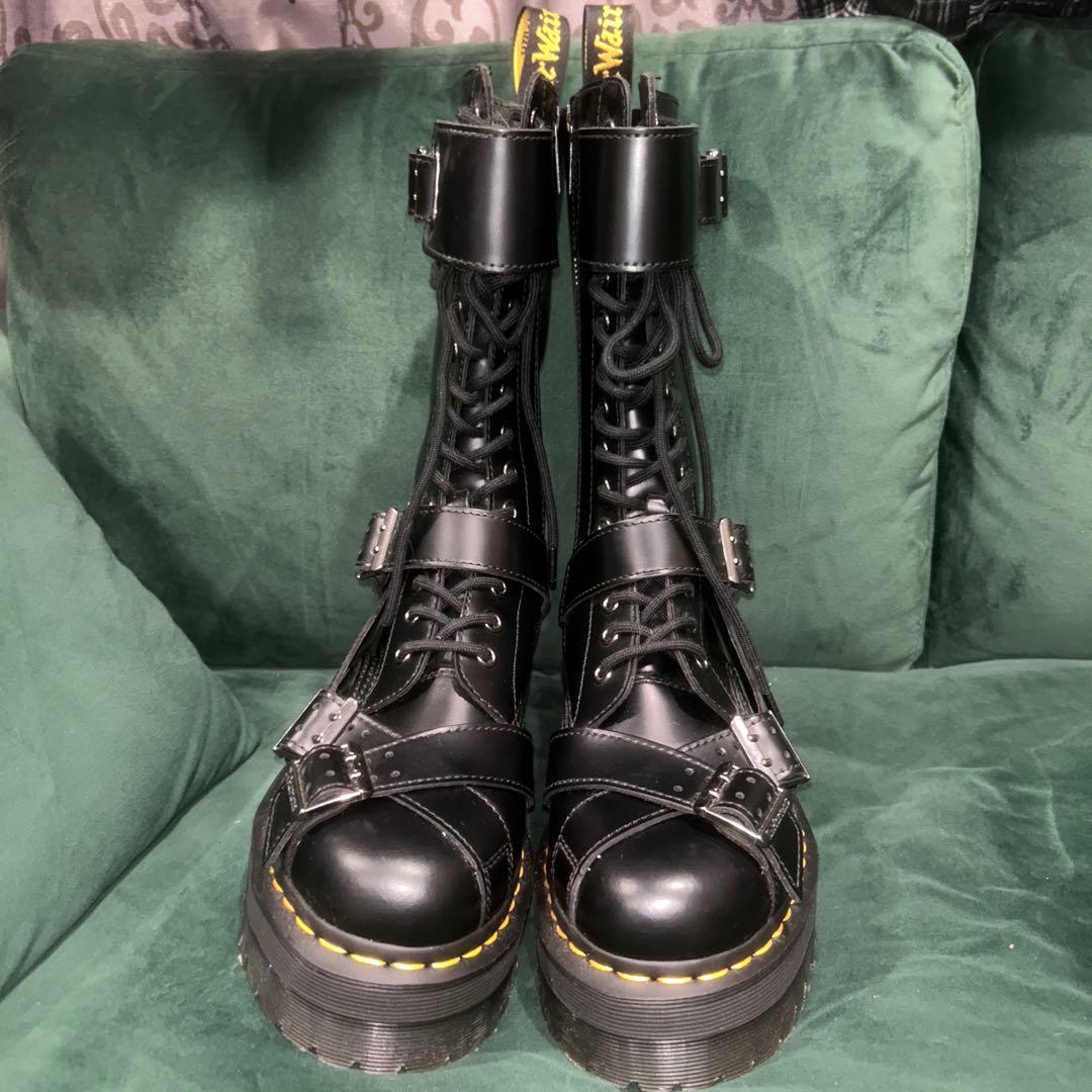 Dr.Martens 14ホールブーツ