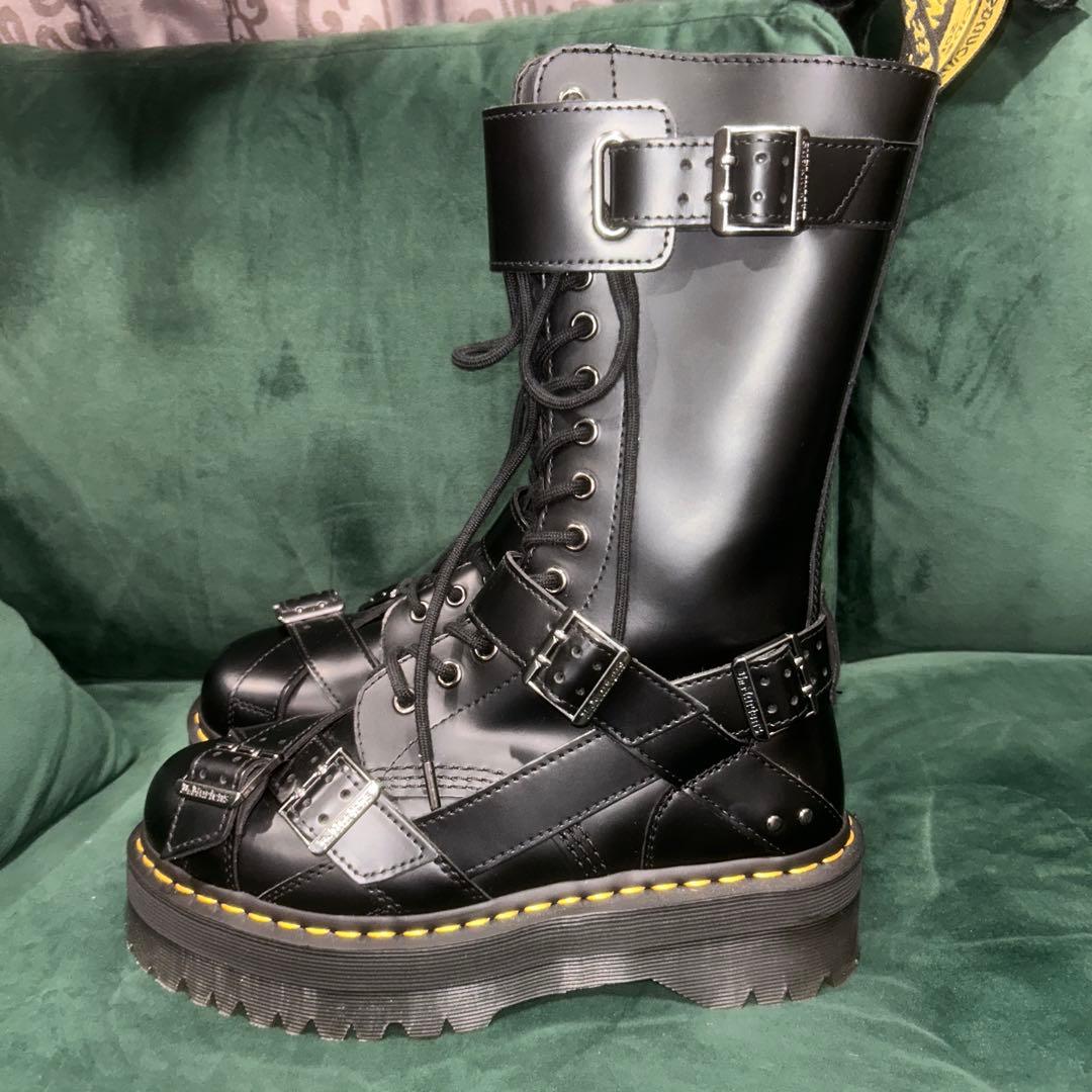 Dr.Martens 14ホールブーツ