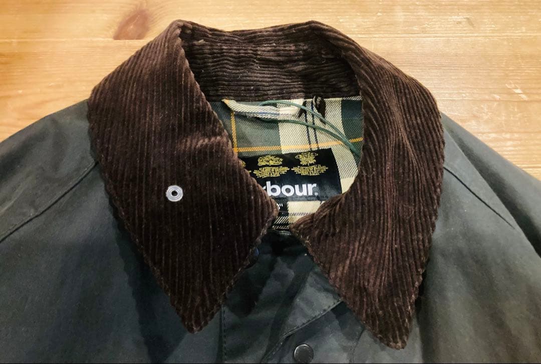 オイルドジャケット 古着 00s Barbour バブアー 緑 BEAUFORT