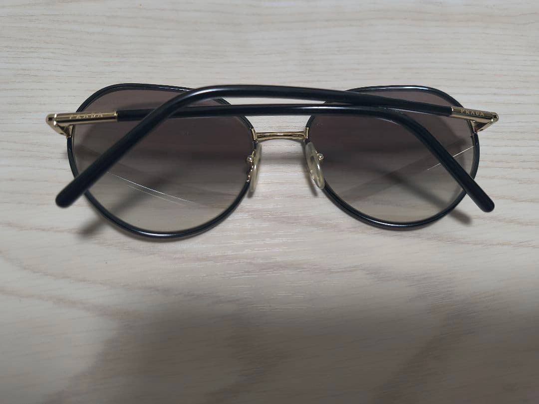 U*E様 PRADA サングラス