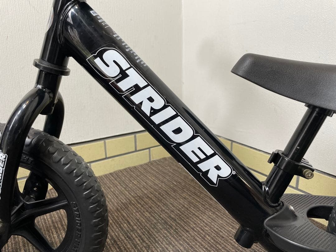 【極美品】 STRIDER SPORT ブラック 12インチ バランスバイク
