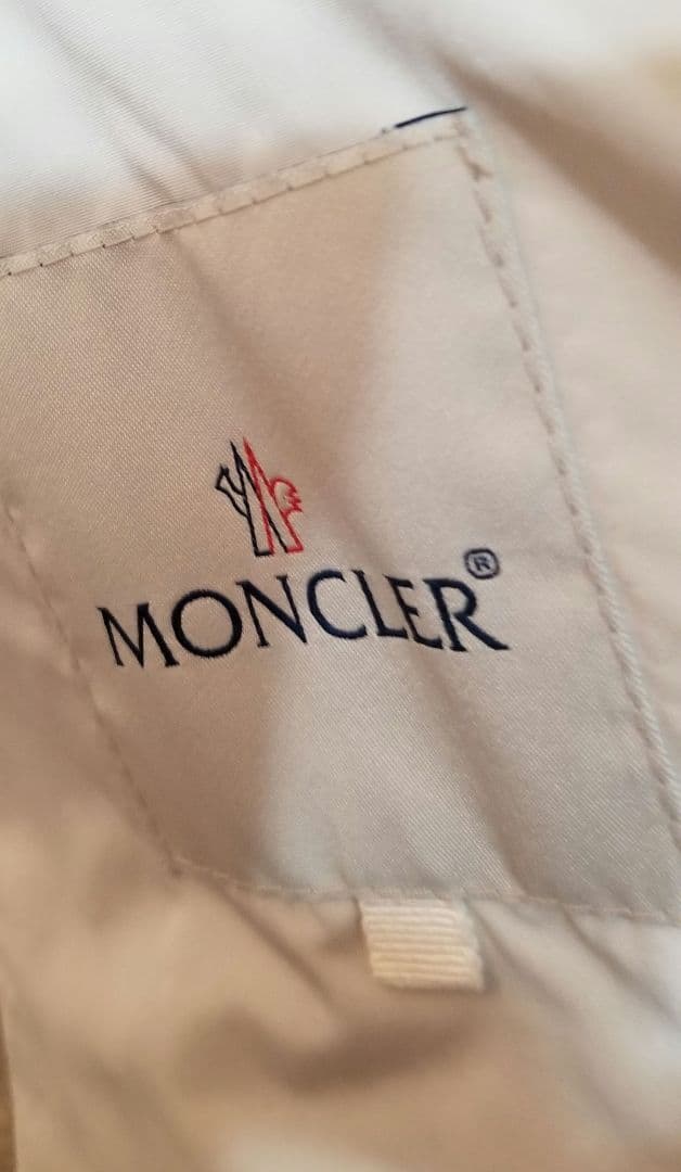 MONCLERモンクレールコート　M