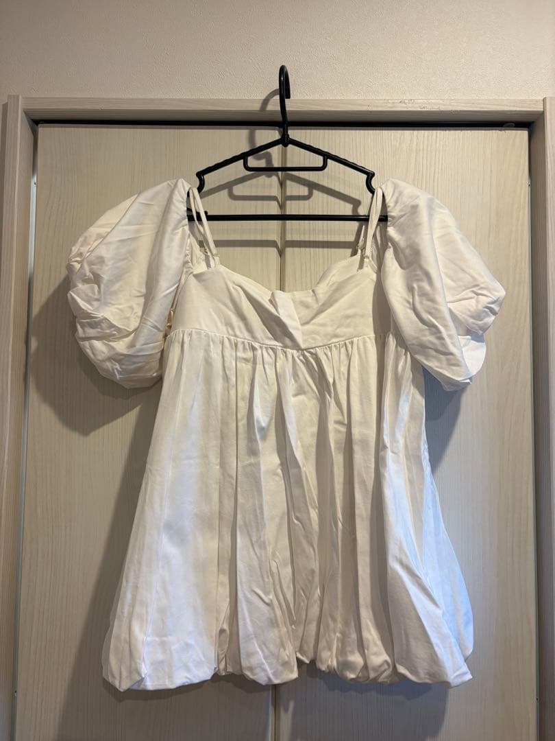 【中古品】 anuans オフショルダーバルーンキャミソール