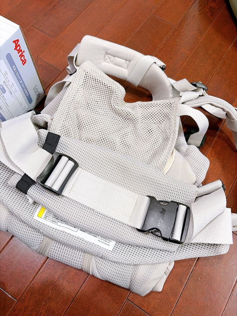 【美品】アップリカ ラクリスAB ホワイトアッシュ 抱っこ紐 付属品完備