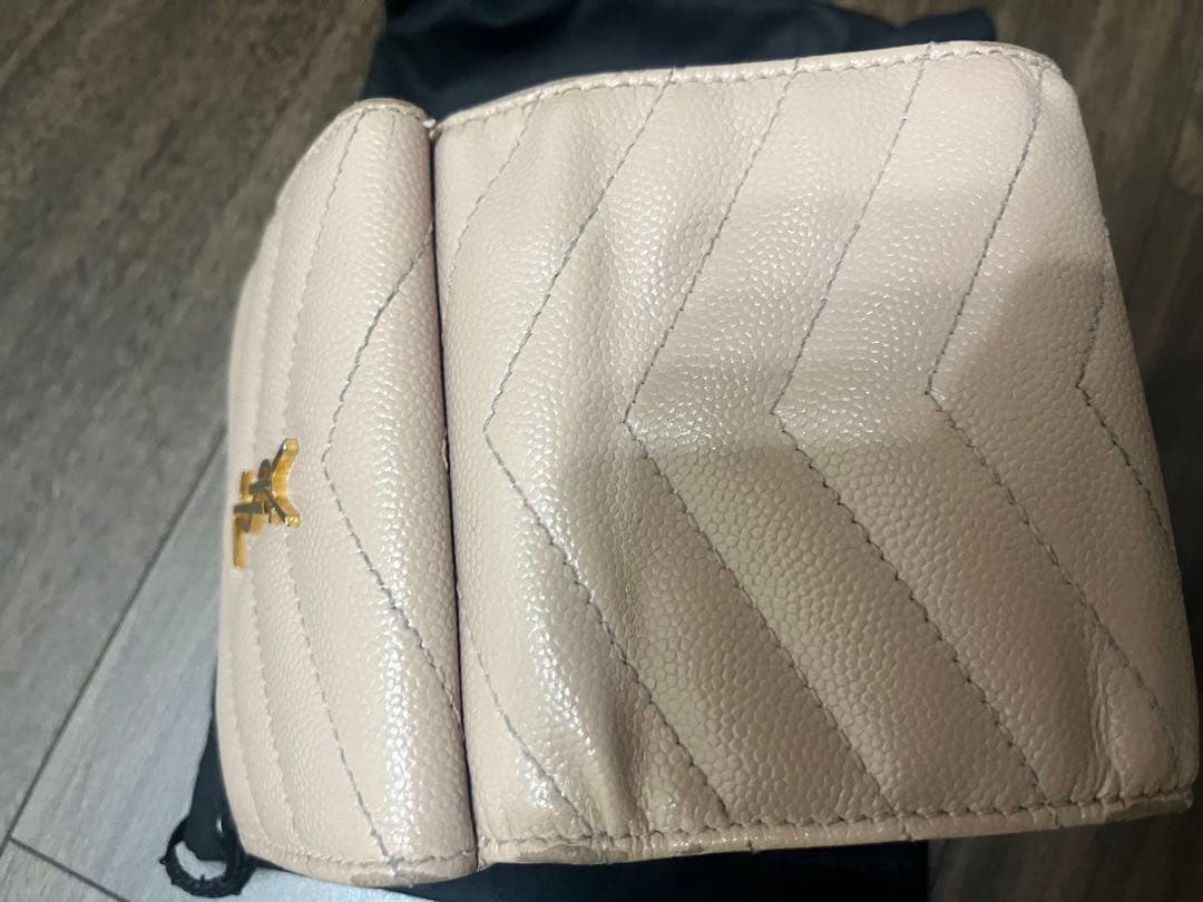 YVES SAINT LAURENT イブサンローラン三つ折財布