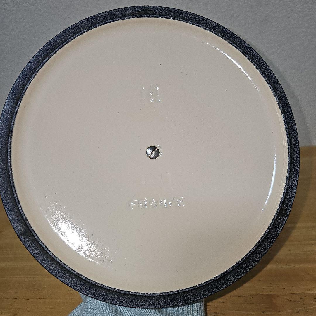 LE CREUSET　ココットロンド　18cm