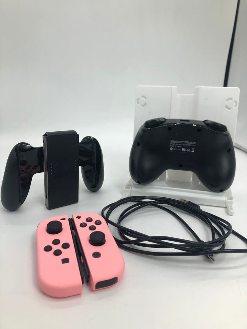 Nintendo Switch 本体 青/赤/白/ピンク