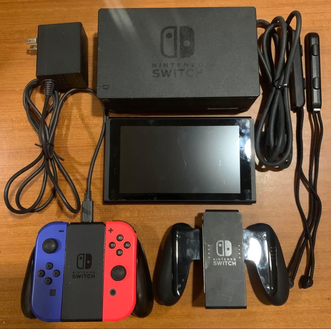 ニンテンドースイッチ本体 ブラック, 付属品