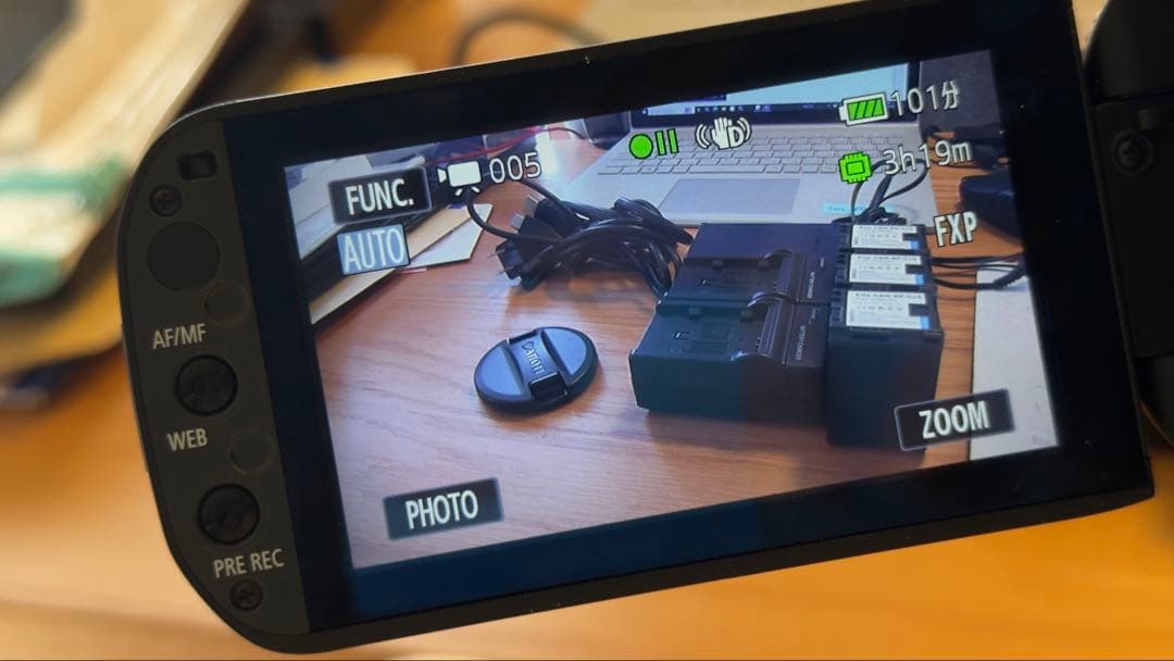 Canon iVIS HF G20 4バッテリー付き動作OK