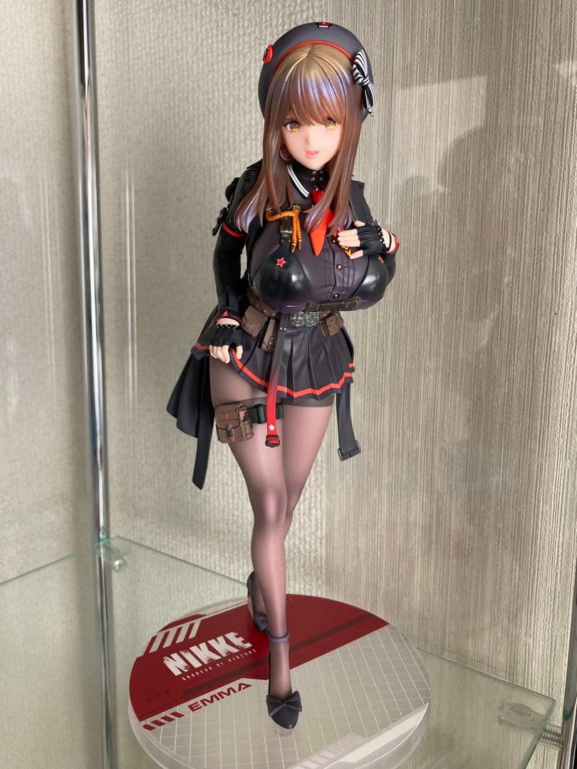 NIKKE エマ 1/7スケールフィギュア