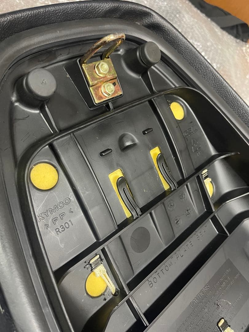 キムコKYMCOレーシング125fi用カスタムシート