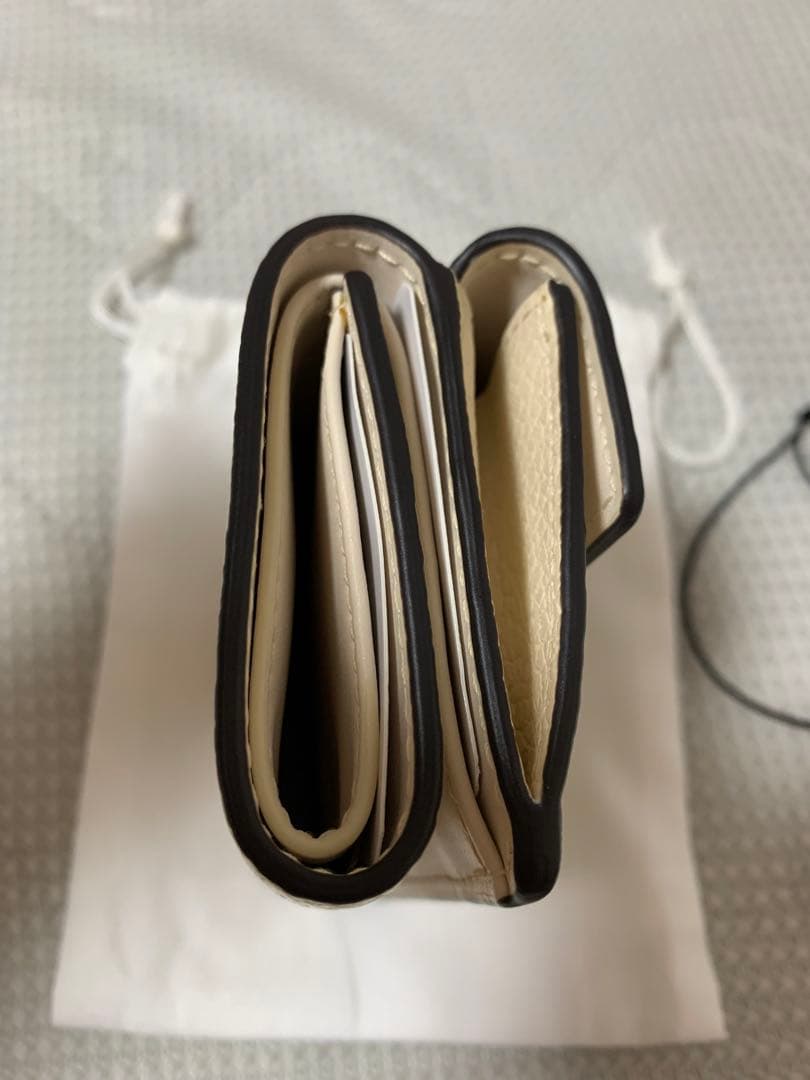 FURLA バビロン 三つ折り財布 アイボリー