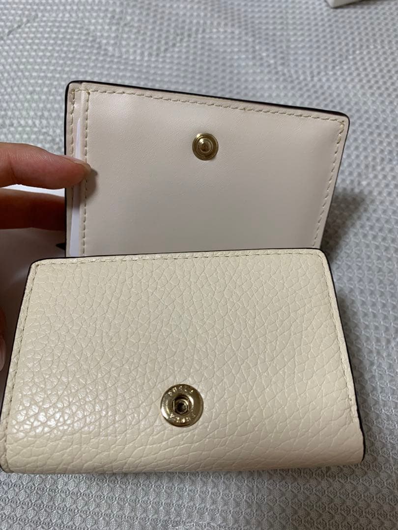 FURLA バビロン 三つ折り財布 アイボリー