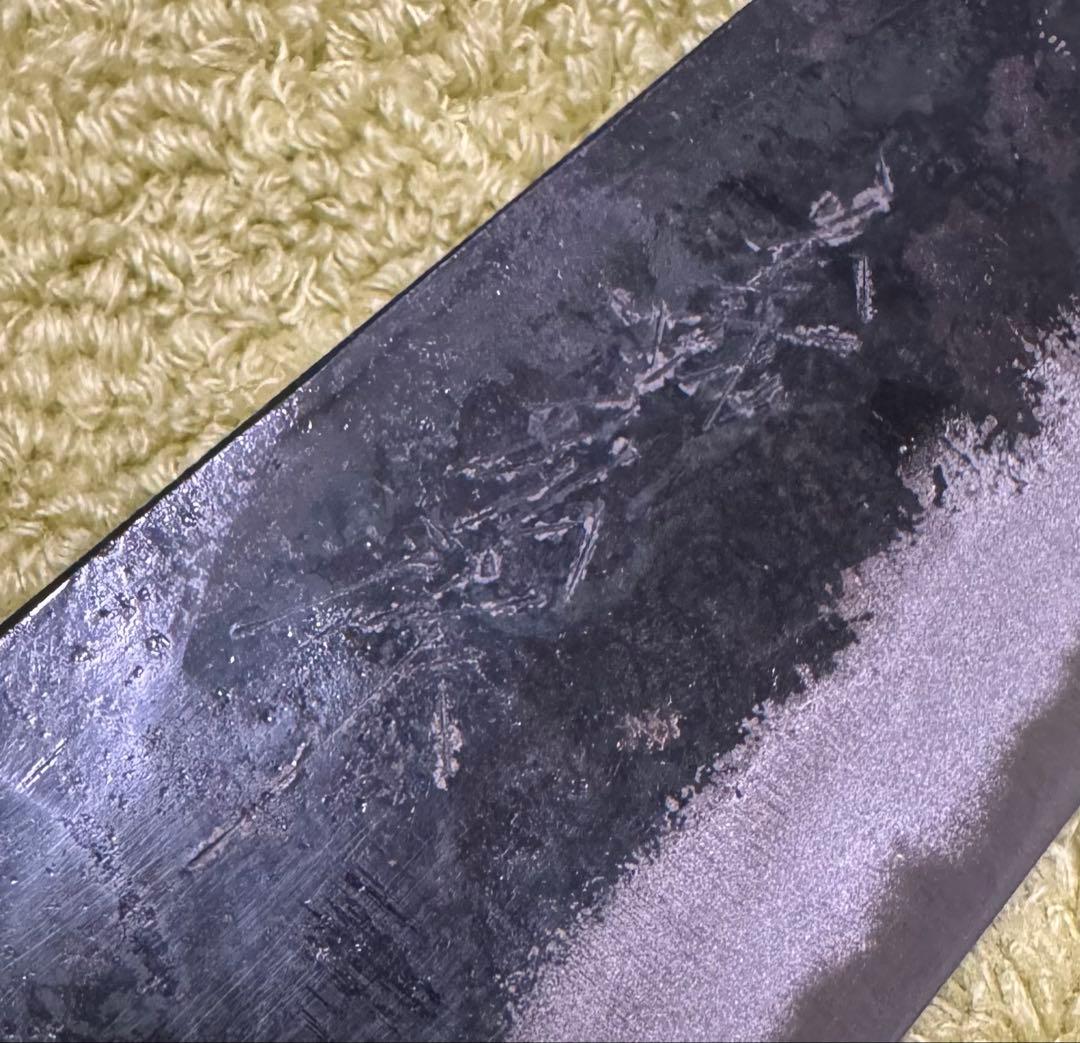 らら 郷右馬允義弘 青ニ鋼 黒打 牛刀 210mm 7寸 山脇刃物製作所