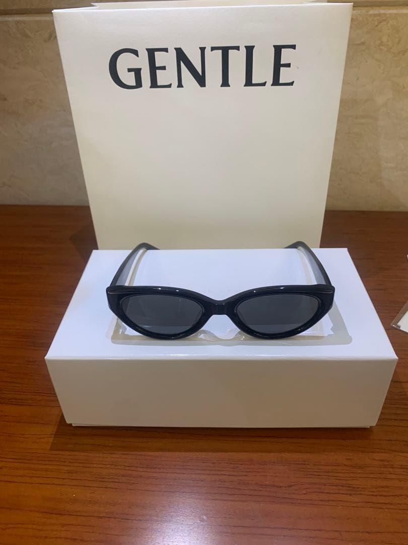 ジェントルモンスター GENTLE MONSTER MM108 01 コラボ
