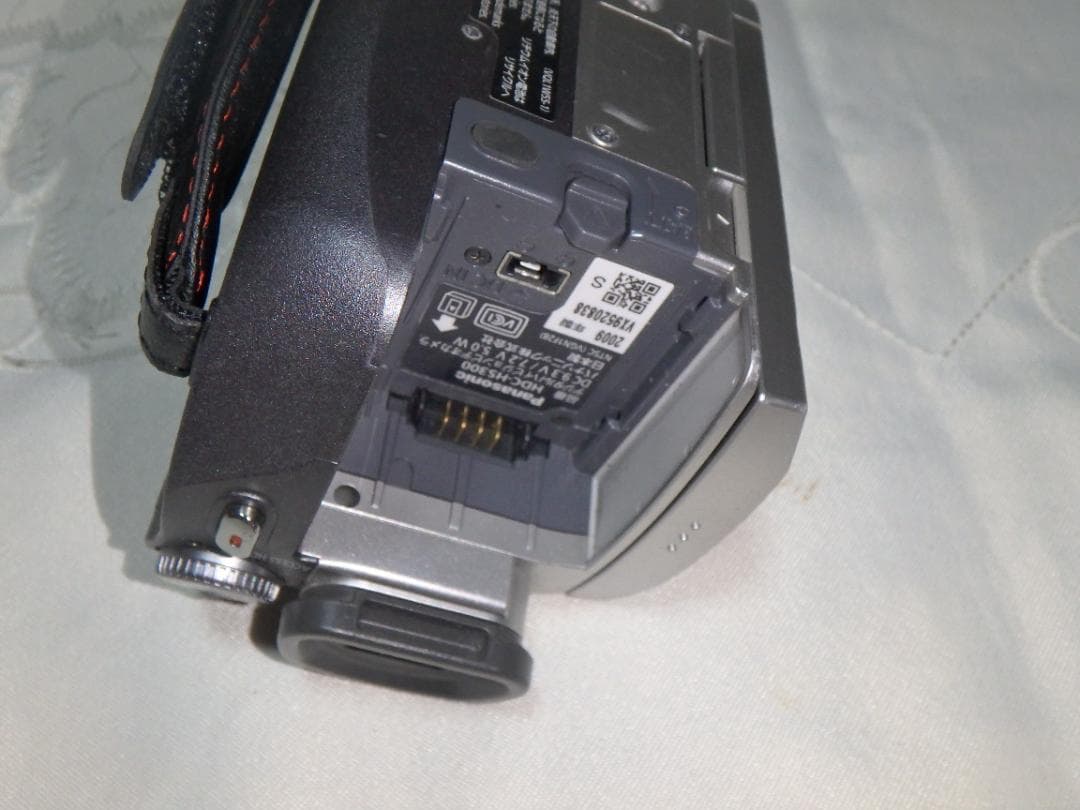 動作品 Panasonic ビデオカメラ HDC-HS300