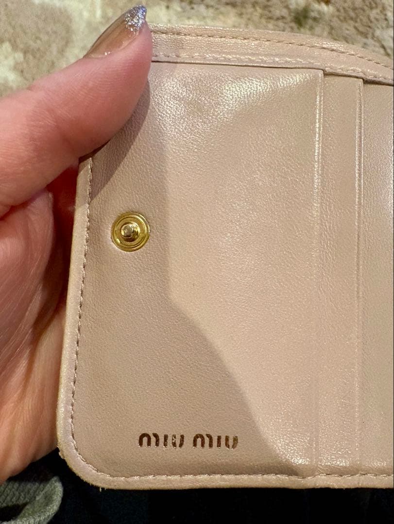 Miu Miu マテラッセ ピンクベージュ