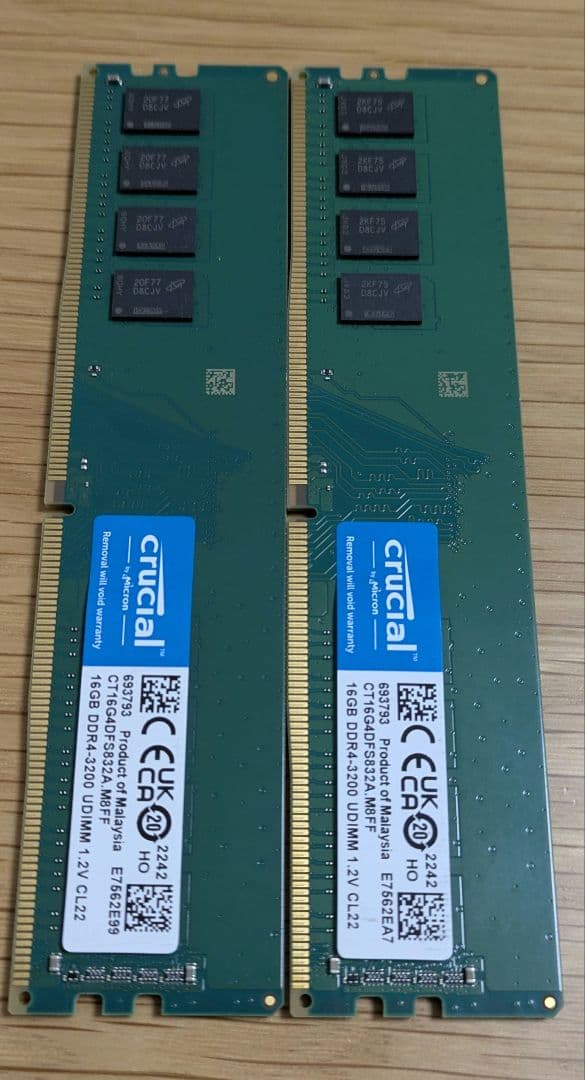 Crucial 16GB DDR4-3200 メモリーx2 計32GB