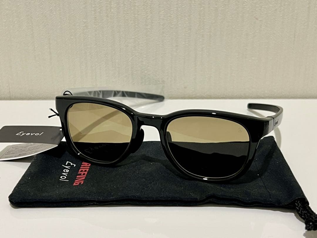 新品 未使用 BRIEFING x Eyevol サングラス ブラウンレンズ