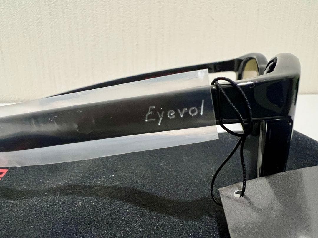 新品 未使用 BRIEFING x Eyevol サングラス ブラウンレンズ