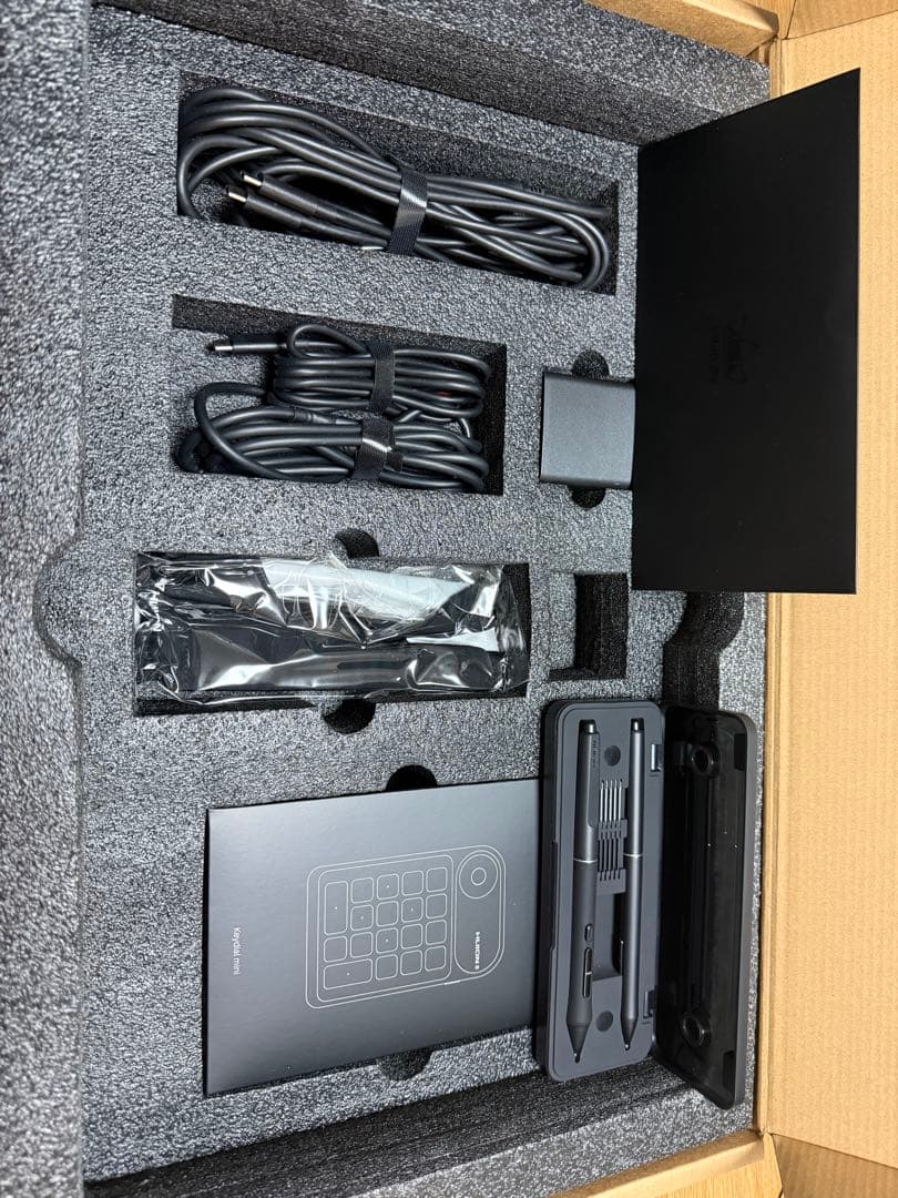 HUION KAMVAS PRO 19 4K液晶ペンタブレット本体