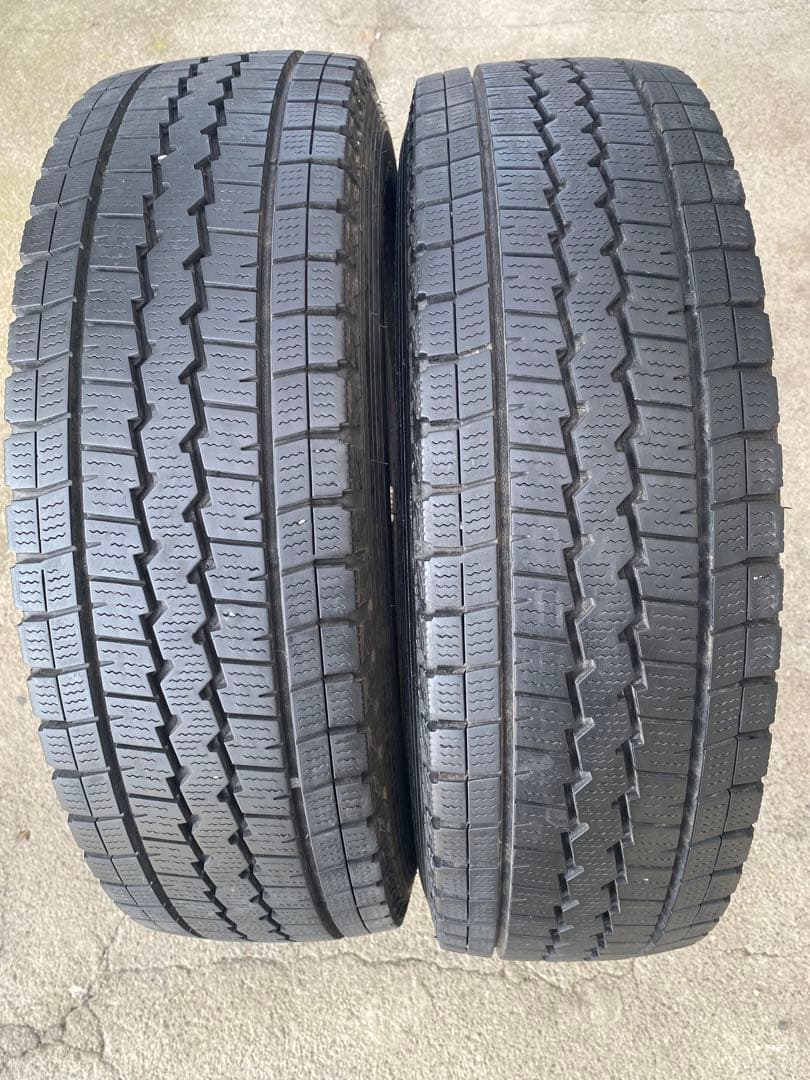 ダンロップ195/80R15 107/105L ウィンターマックスSV01 2本