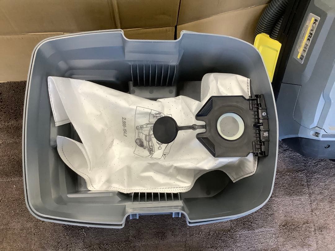 ケルヒャー　乾湿両用掃除機　NT30/1Ap