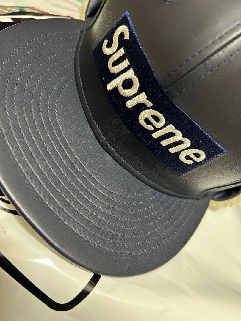 Supreme フラップ付き レザーキャップ 最終値引き中‼️ステッカーつき