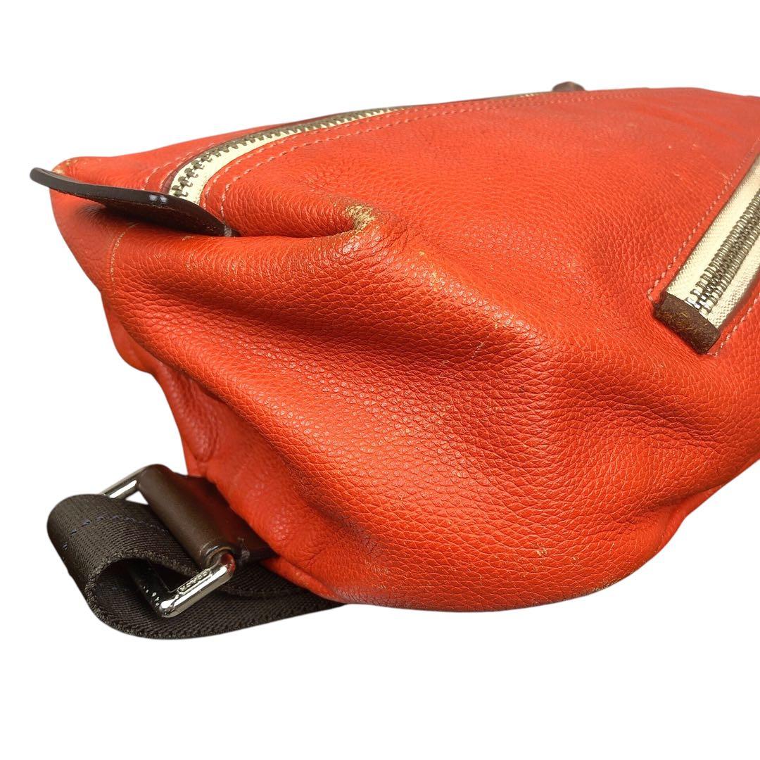 ◆美品◆COACH 入手困難　希少色オレンジ レザー ボディバッグ