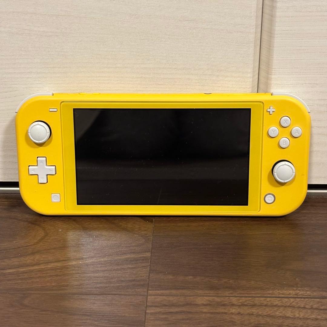 週末特価　Nintendo Switch light 　動作確認済み　初期化済み