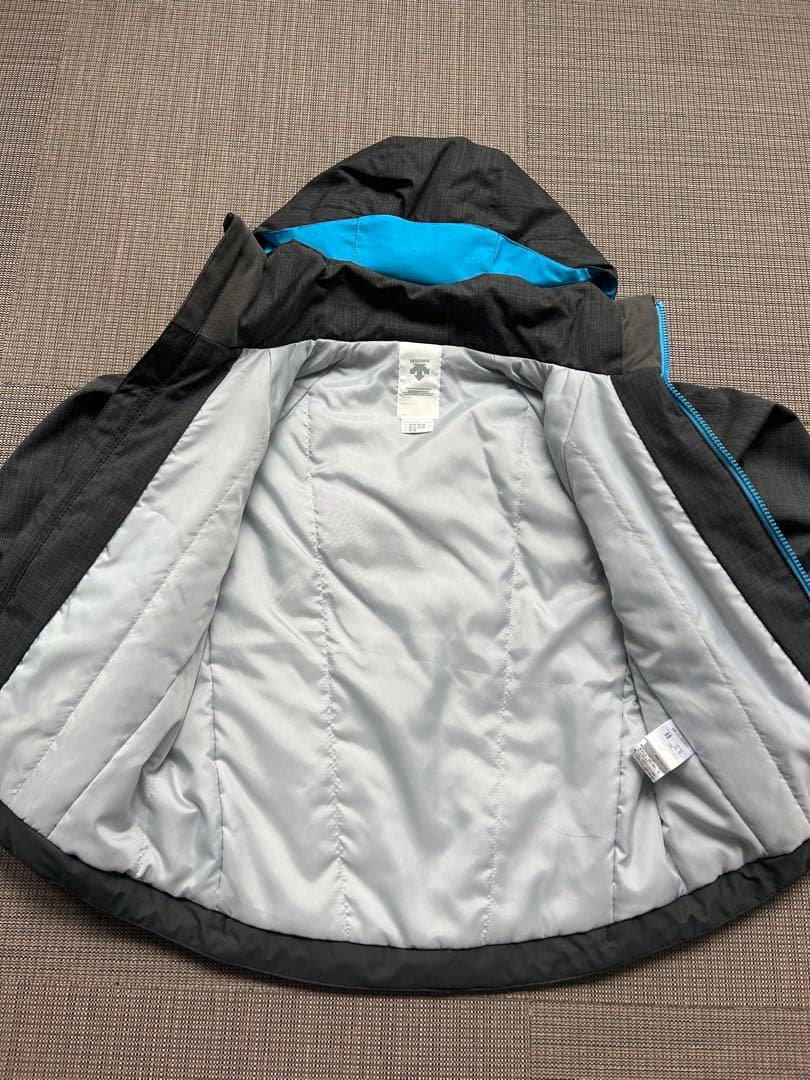 DESCENTE 子ども用スキーウェア ジャケットとパンツセット