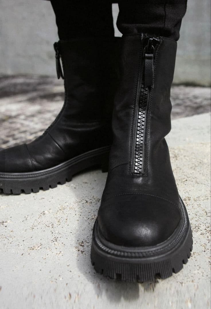 FRONT ZIP BOOTS ブラック