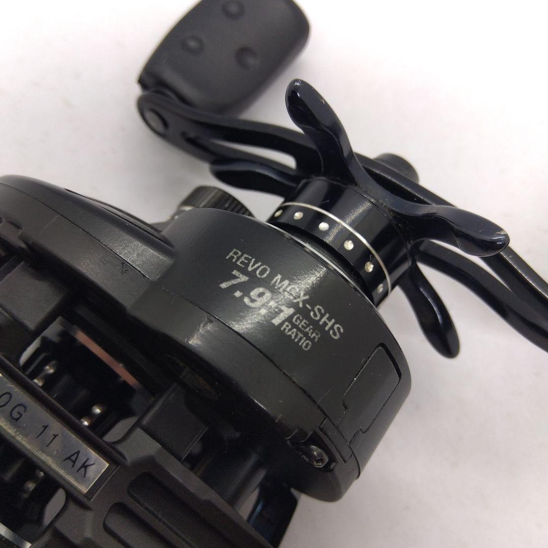 アブガルシア レボMGX-SHS 右ハンドル ベイトリール 中古品