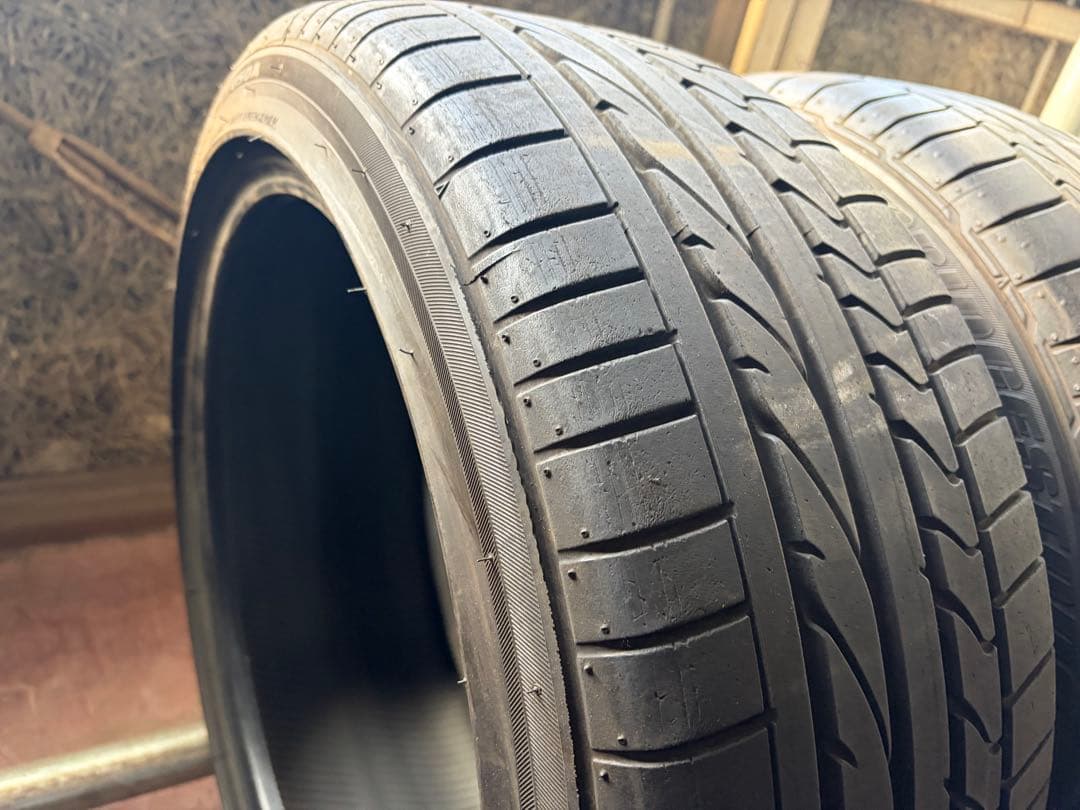 225/45R18 中古タイヤ2本　ブリヂストン