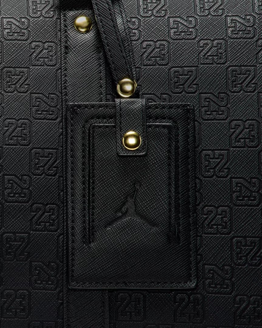 【新品】25L ジョーダン モノグラム ダッフルバッグ 黒 HV2856-011