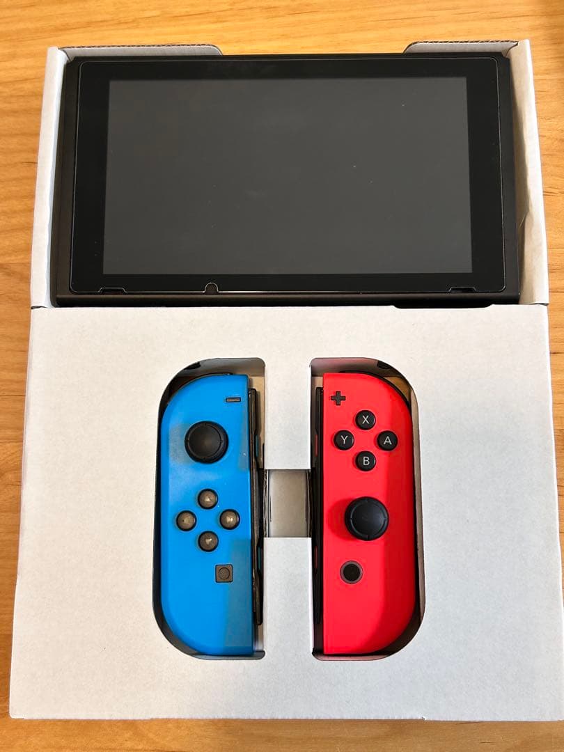 Nintendo Switch 本体セットJoy-Con(L)(R)充電グリップ
