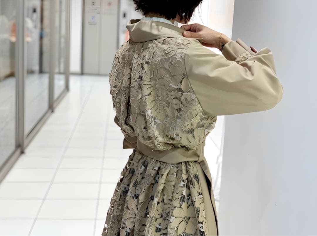 【美品】Ameri VINTAGE バックレース トレンチコート