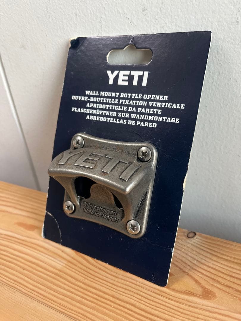 YETI 壁取り付け式栓抜き